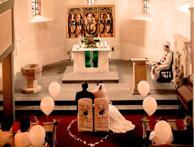 Heirat Kirche Linderbach